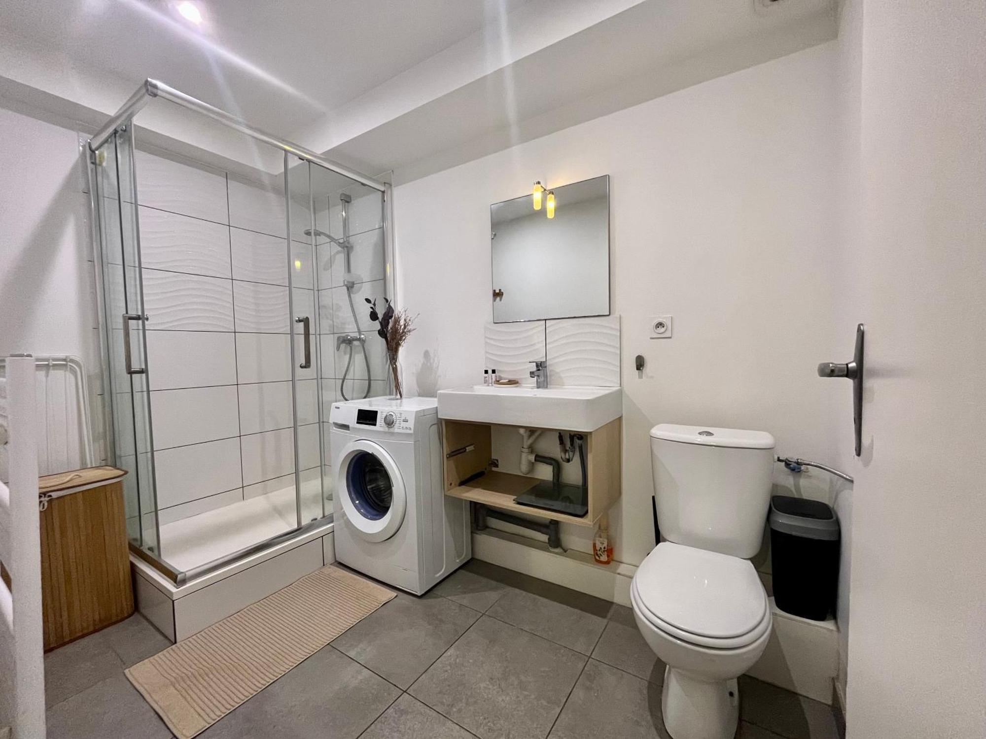 Suite Danbury Lyon Exterior foto